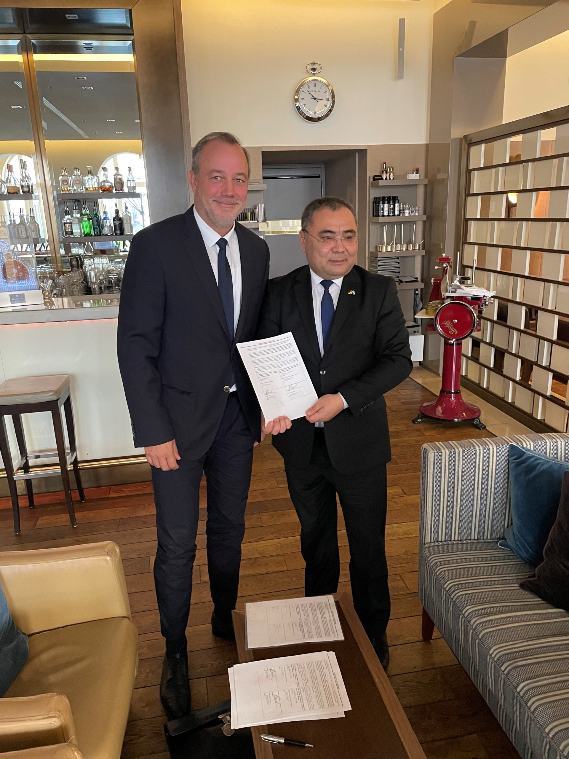 Agreement between LMS and Uzbek Ministry LMS Laboratory and Medical